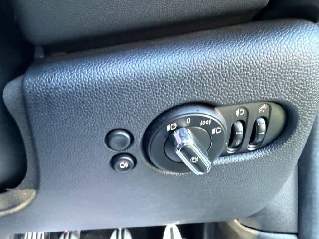 Used MINI Hatch 2018 for sale - 76535781: Photo 21