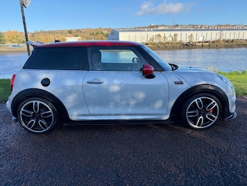 Used MINI Hatch 2018 for sale - 76535781: Photo