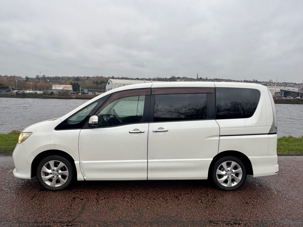 Used Nissan Serena 2022 for sale - 77369386: Photo 22