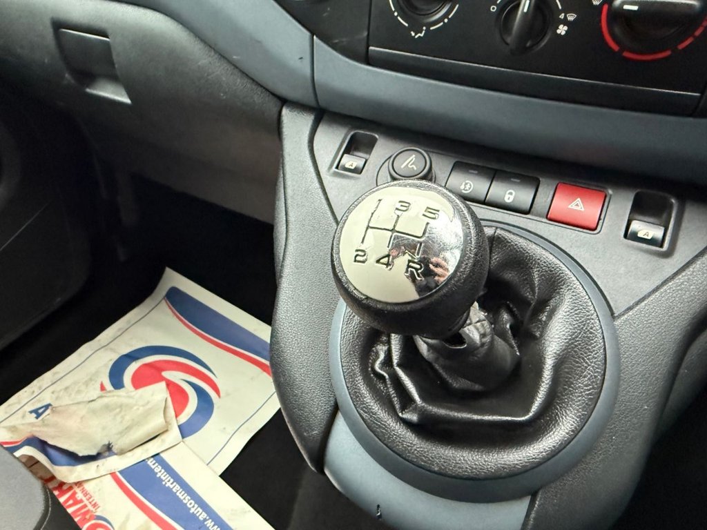 Used Peugeot Partner Tepee 2013 for sale - 77463510: Photo 19