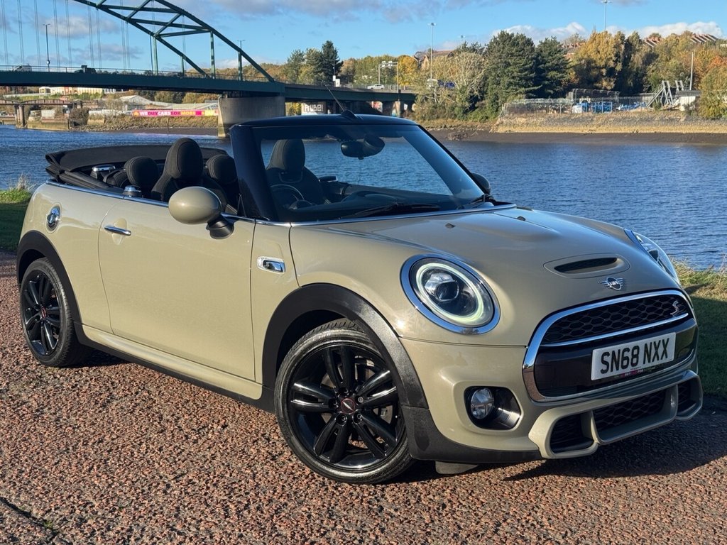 Used MINI Convertible 2018 for sale - 76386589: Photo 1