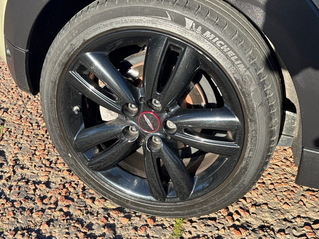 Used MINI Convertible 2018 for sale - 76386589: Photo 11