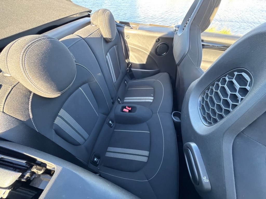 Used MINI Convertible 2018 for sale - 76386589: Photo 12