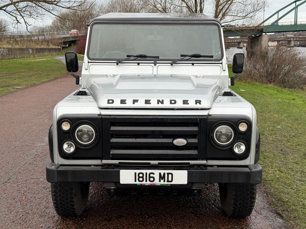 Used Land Rover Defender 2011 for sale - 77133462: Photo 2