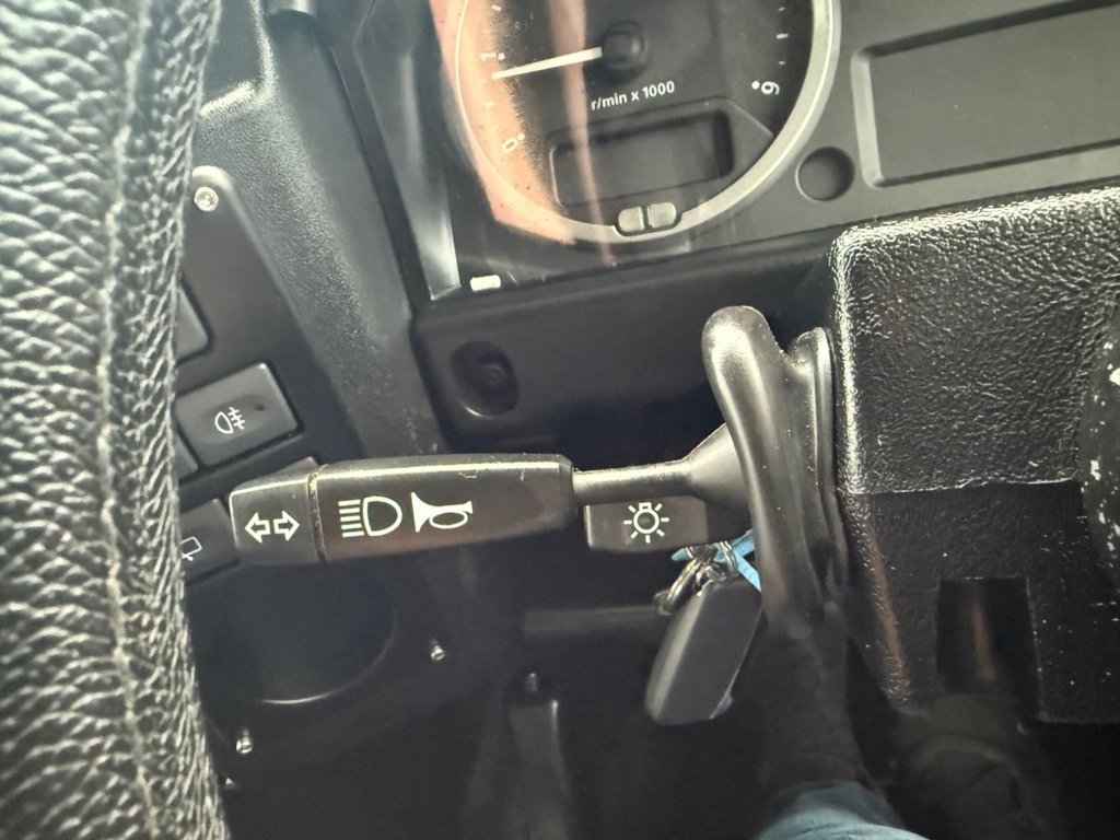 Used Land Rover Defender 2011 for sale - 77133462: Photo 24