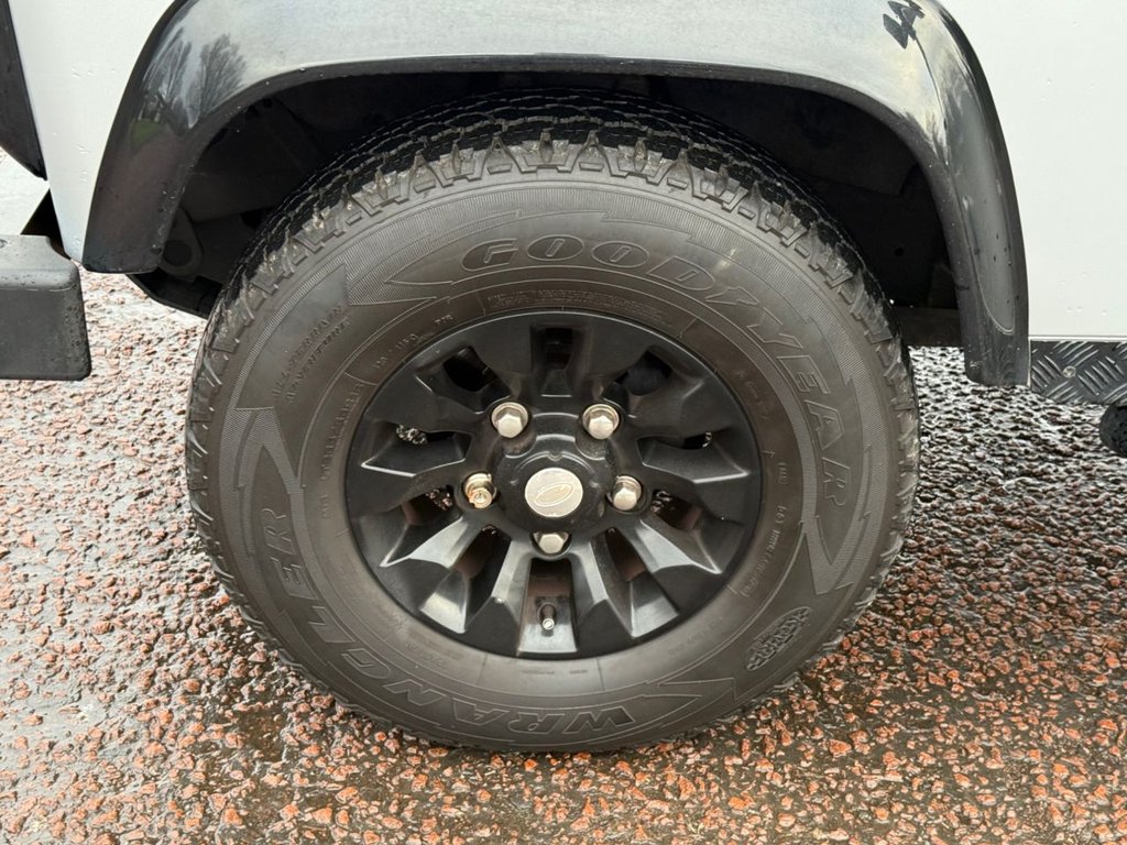 Used Land Rover Defender 2011 for sale - 77133462: Photo 32