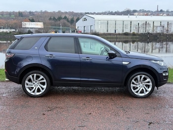 Used Land Rover Discovery Sport 2015 for sale - 78828408: Photo
