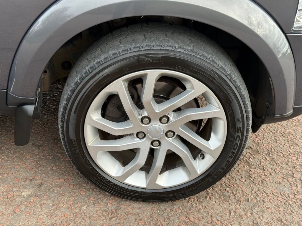 Used Land Rover Discovery 4 2016 for sale - 77719555: Photo 8