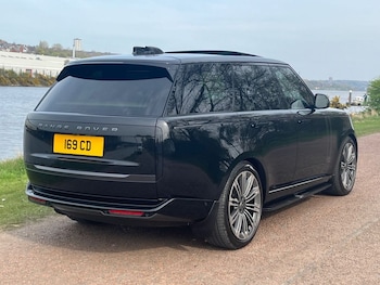 Used Land Rover Range Rover 2023 for sale - 77250116: Photo