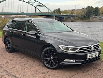 Used Volkswagen Passat 2019 for sale - 76429944: Photo