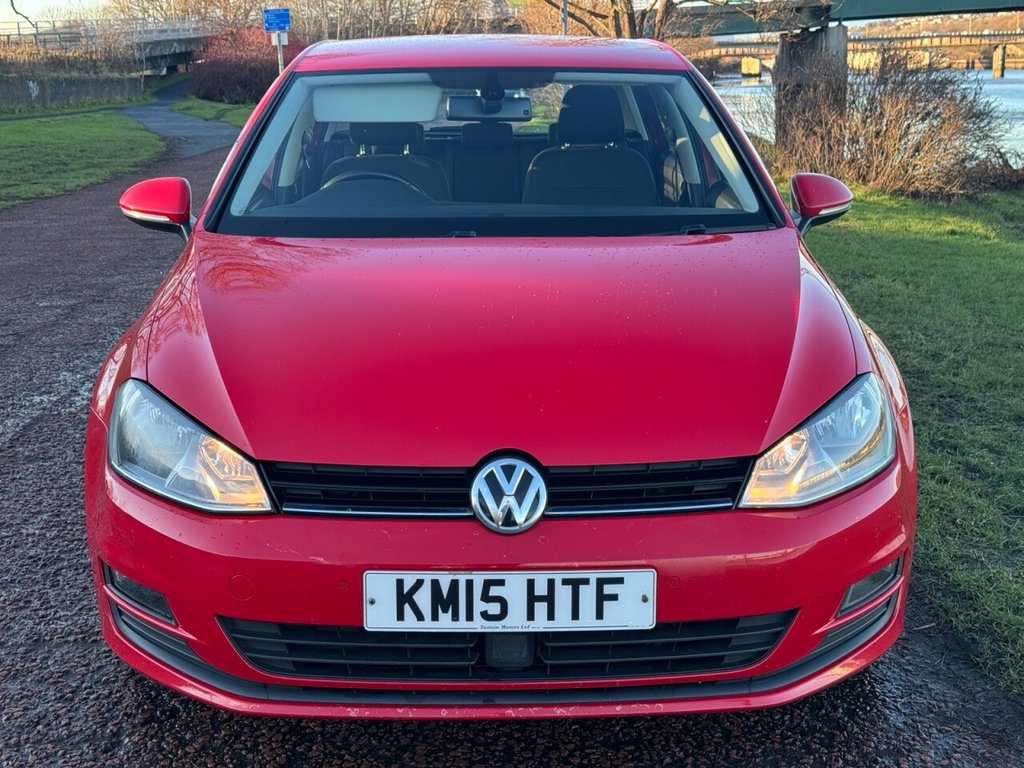 Used Volkswagen Golf 2015 for sale - 77188805: Photo 2