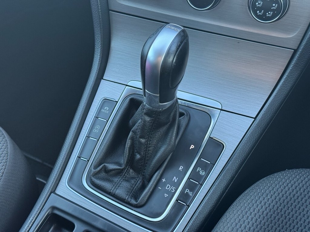 Used Volkswagen Golf 2015 for sale - 77188805: Photo 22