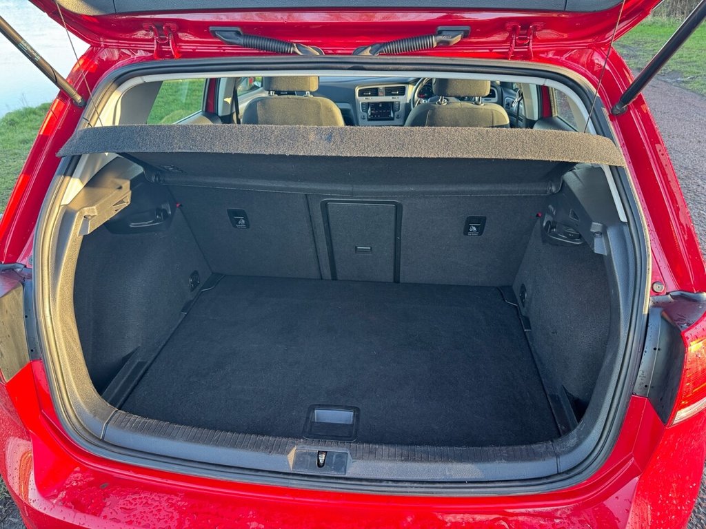 Used Volkswagen Golf 2015 for sale - 77188805: Photo 7