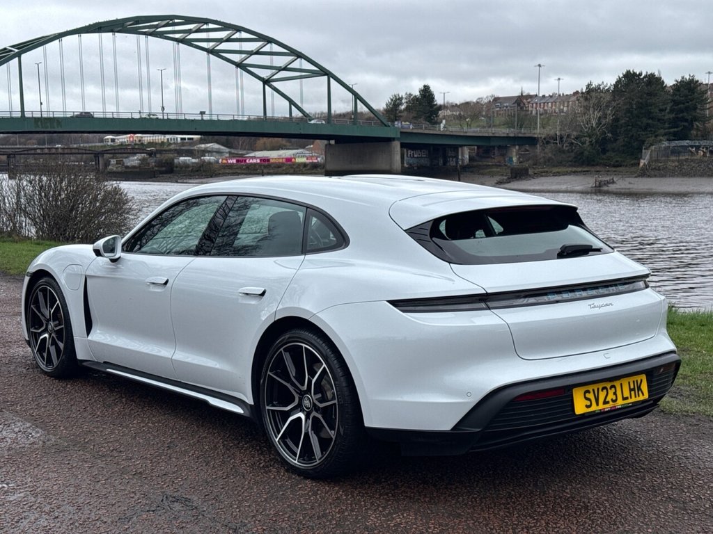 Used Porsche Taycan 2023 for sale - 78134183: Photo 16