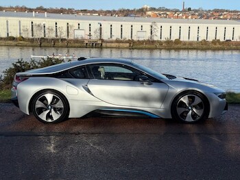 Used BMW i8 2015 for sale - 77558137: Photo