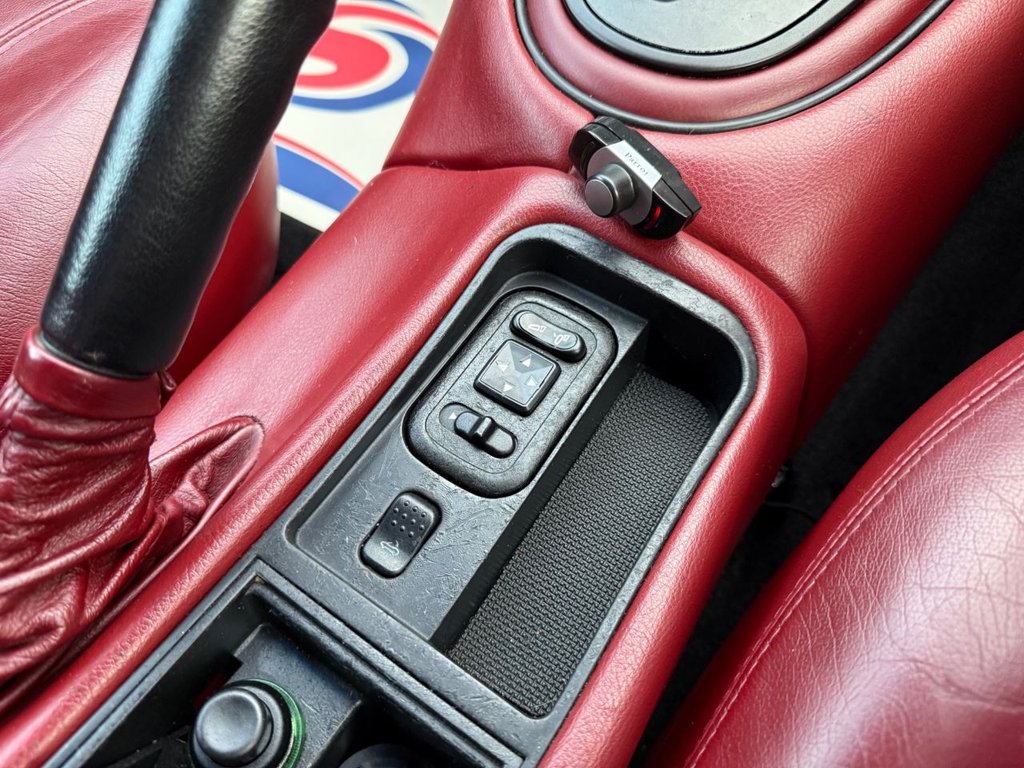 Used Maserati Spyder 2002 for sale - 77139388: Photo 16