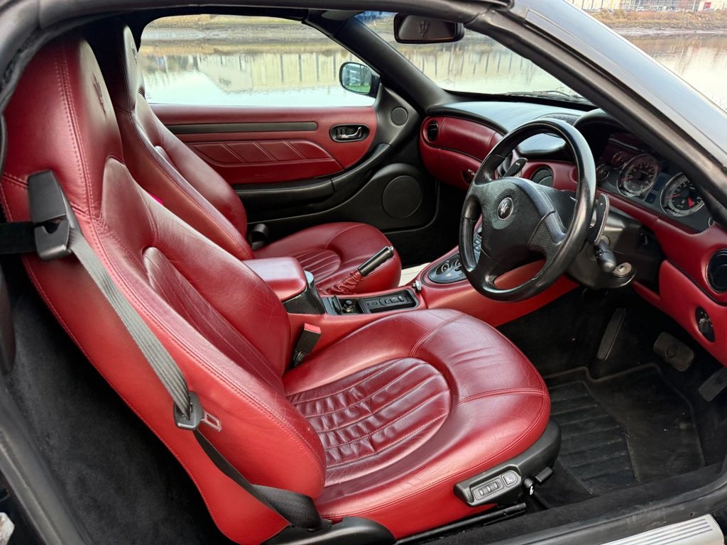 Used Maserati Spyder 2002 for sale - 77139388: Photo 9