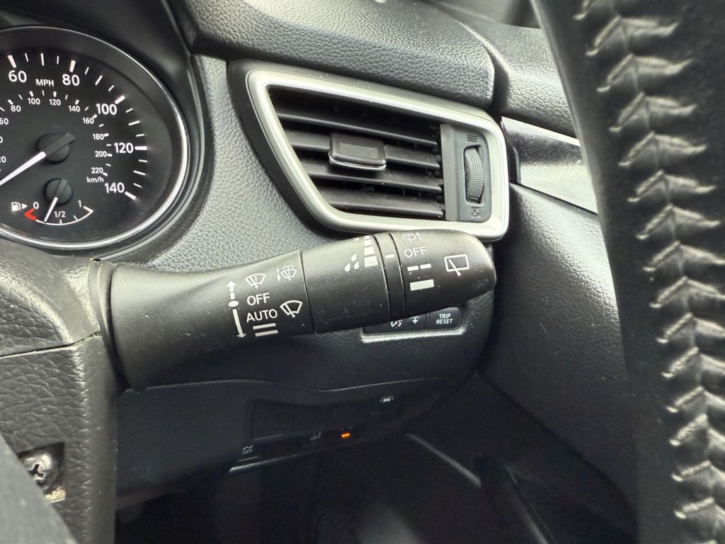 Used Nissan Qashqai 2015 for sale - 76496245: Photo 23