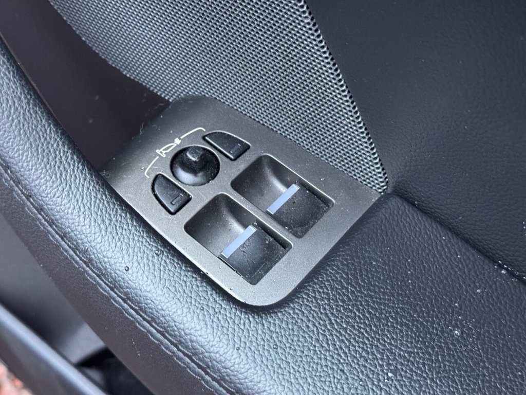 Used Jaguar F-Type 2013 for sale - 76686069: Photo 13