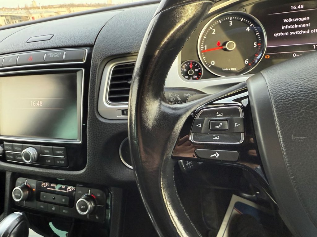 Used Volkswagen Touareg 2017 for sale - 77952721: Photo 22