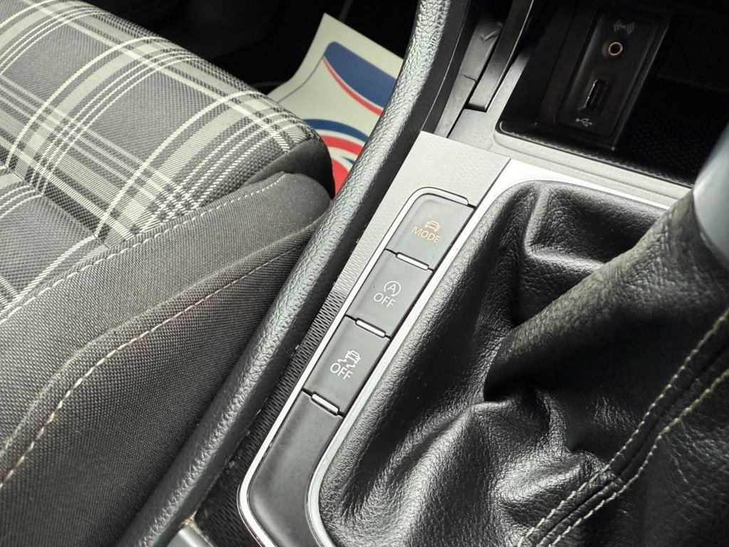 Used Volkswagen Golf 2016 for sale - 77806376: Photo 21