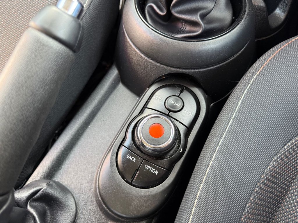 Used MINI Hatch 2019 for sale - 76092479: Photo 19