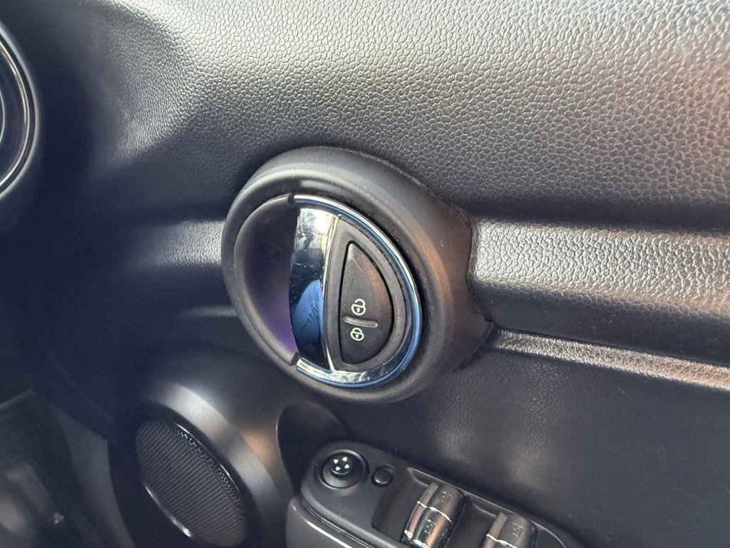 Used MINI Hatch 2019 for sale - 76092479: Photo 25