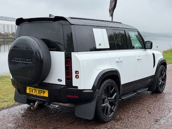 Used Land Rover Defender 2021 for sale - 75777851: Photo