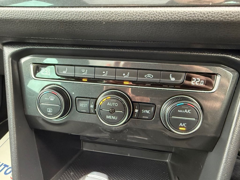 Used Volkswagen Tiguan 2018 for sale - 77643117: Photo 16