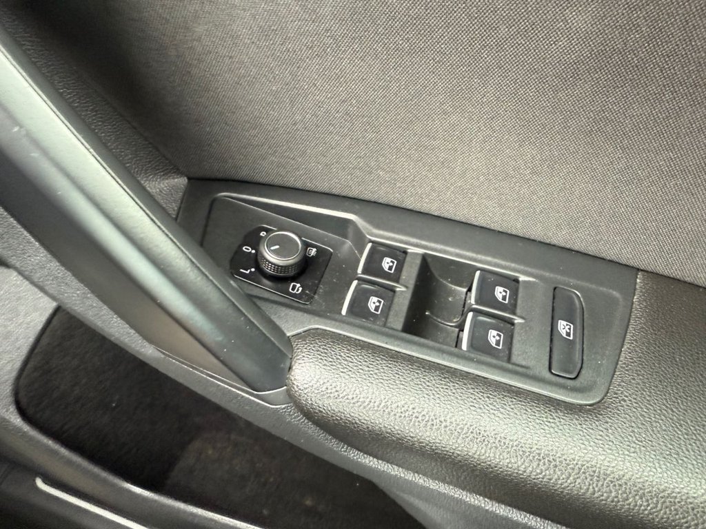 Used Volkswagen Tiguan 2018 for sale - 77643117: Photo 23