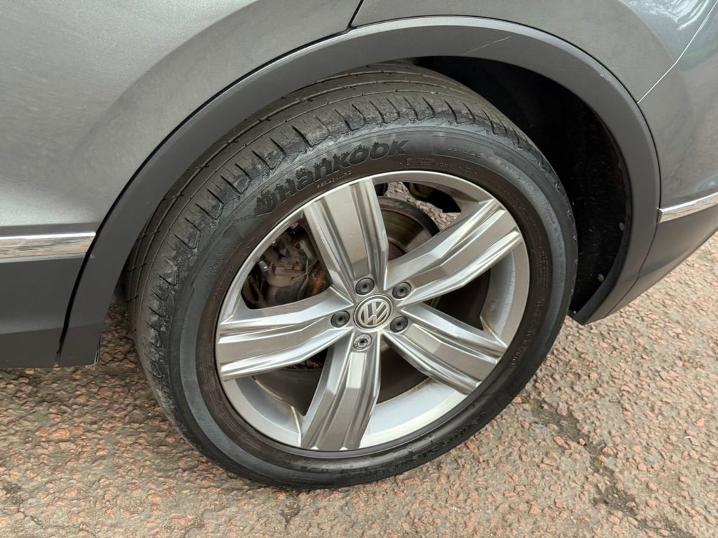 Used Volkswagen Tiguan 2018 for sale - 77643117: Photo 32