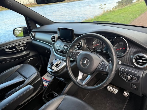 Used Mercedes-Benz V-Class 2017 for sale - 76185572: Photo 11