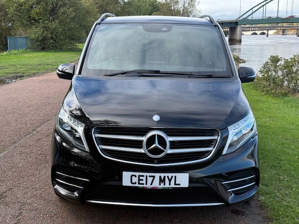 Used Mercedes-Benz V-Class 2017 for sale - 76185572: Photo 2