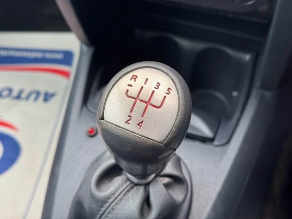 Used Renault Clio 2004 for sale - 75086842: Photo 16