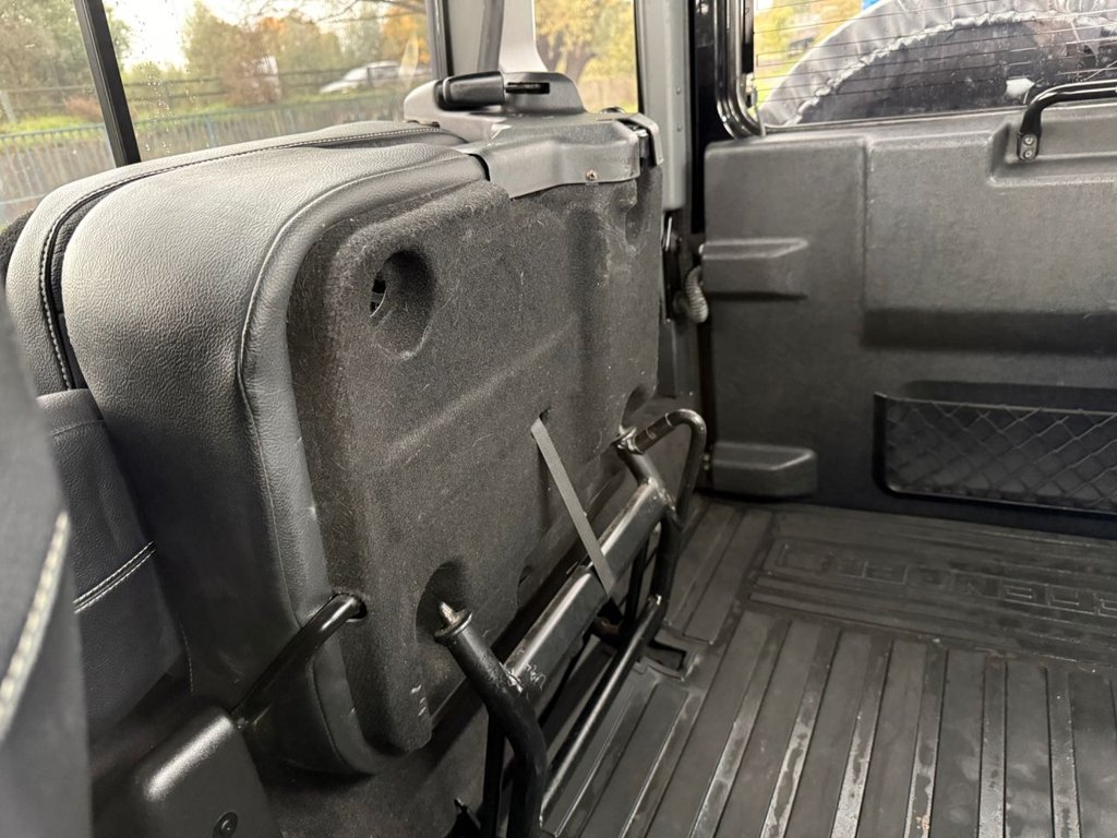 Used Land Rover Defender 2014 for sale - 76280103: Photo 16