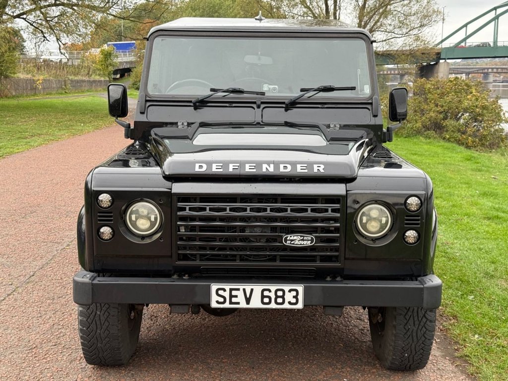 Used Land Rover Defender 2014 for sale - 76280103: Photo 2