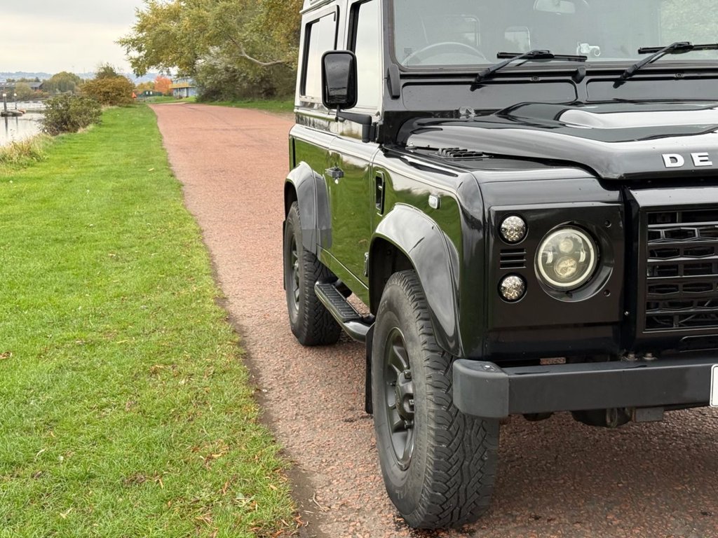 Used Land Rover Defender 2014 for sale - 76280103: Photo 31