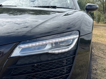 Used Audi R8 2014 for sale - 79394435: Photo
