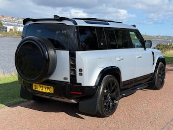 Used Land Rover Defender 110 2024 for sale - 79791601: Photo