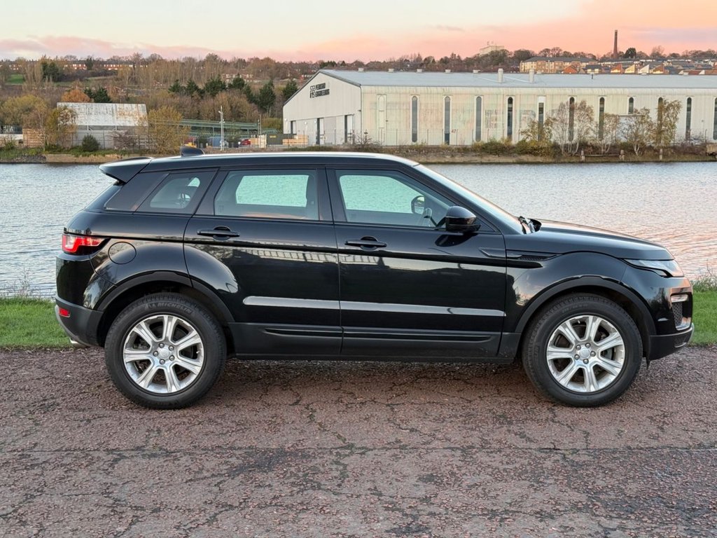 Used Land Rover Range Rover Evoque 2018 for sale - 76665473: Photo 3
