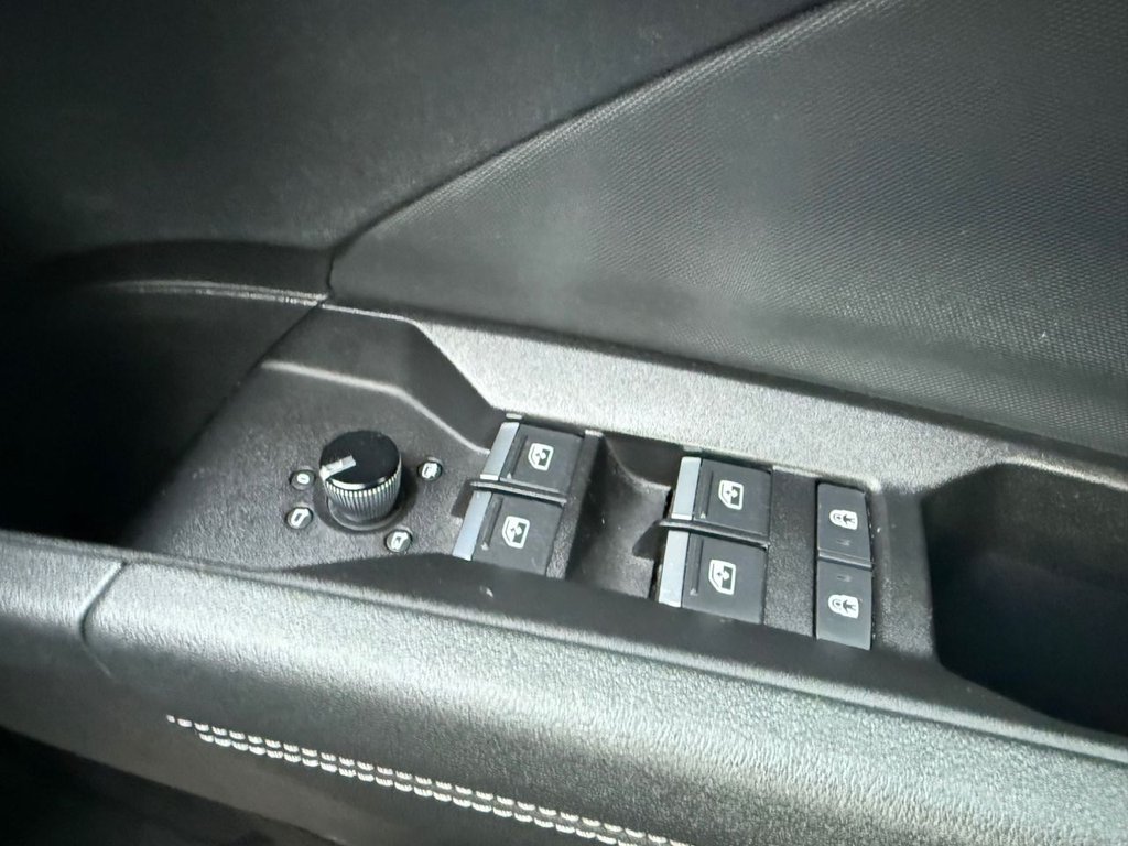 Used Audi Q4 e-tron 2023 for sale - 77952531: Photo 25