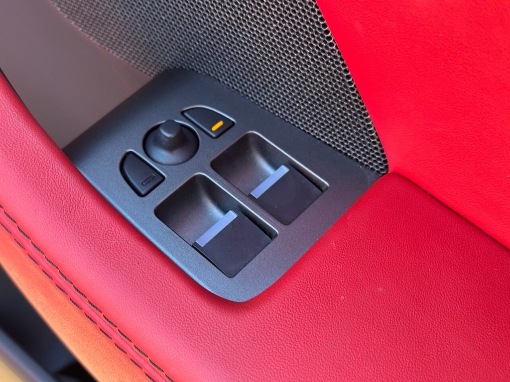 Used Jaguar F-Type 2018 for sale - 76028959: Photo 14