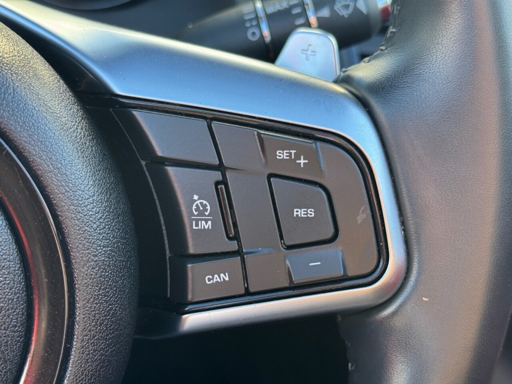 Used Jaguar F-Type 2018 for sale - 76028959: Photo 15