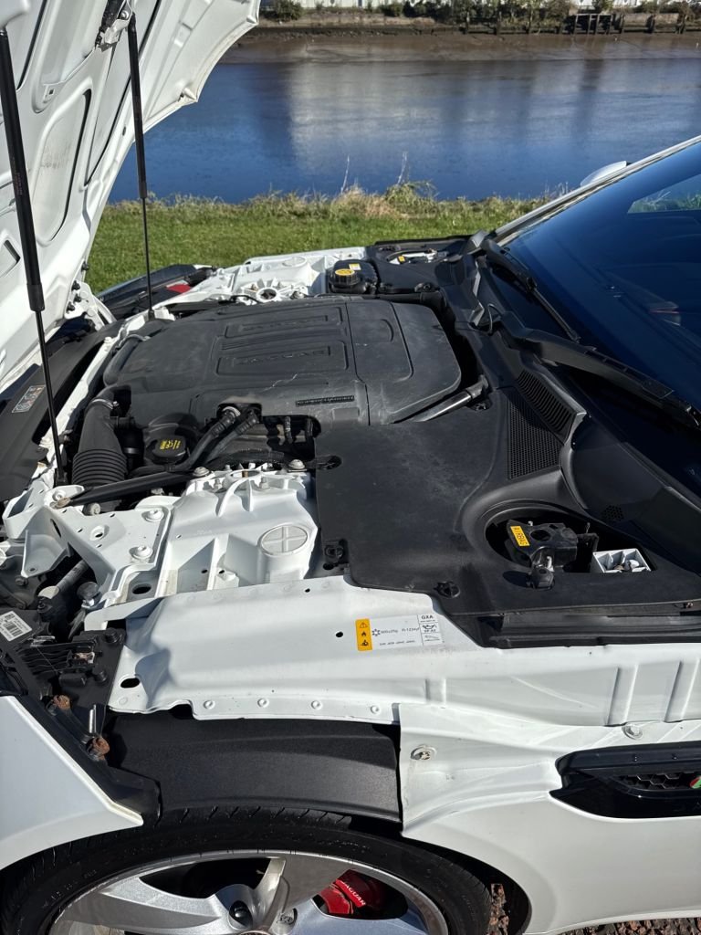 Used Jaguar F-Type 2018 for sale - 76028959: Photo 28