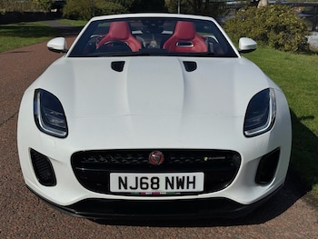 Used Jaguar F-Type 2018 for sale - 76028959: Photo 2