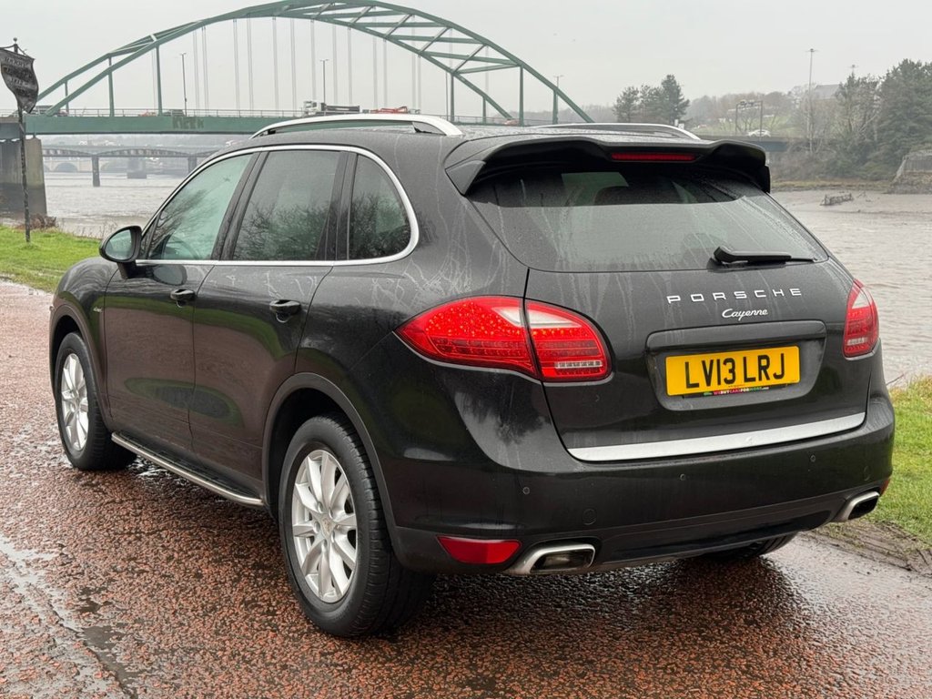 Used Porsche Cayenne 2013 for sale - 77302330: Photo 30
