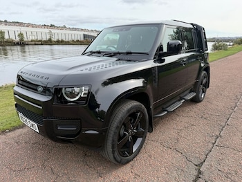 Used Land Rover Defender 2025 for sale - 75952994: Photo