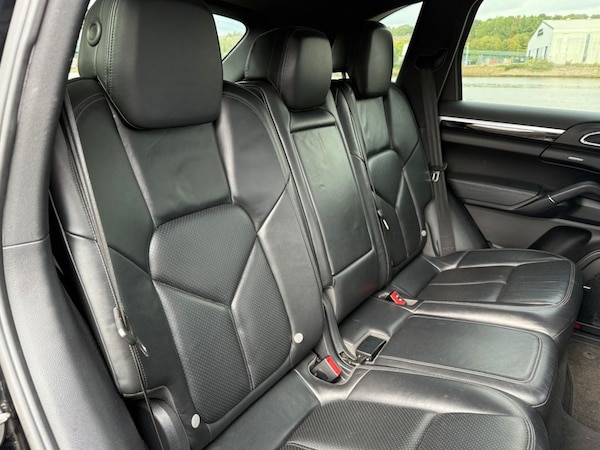 Used Porsche Cayenne 2010 for sale - 75665753: Photo 12