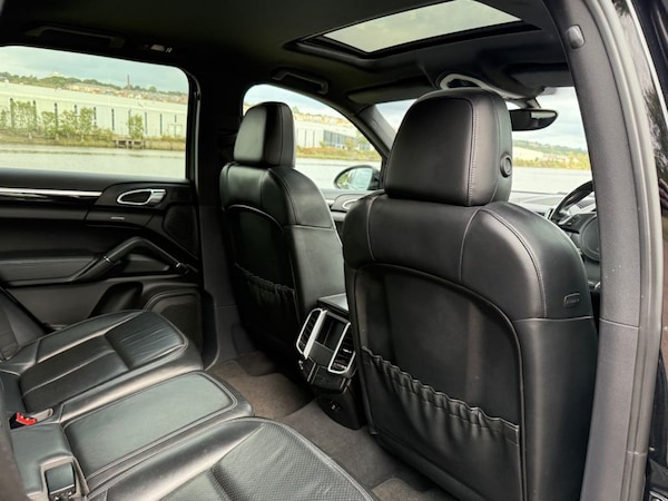 Used Porsche Cayenne 2010 for sale - 75665753: Photo 13