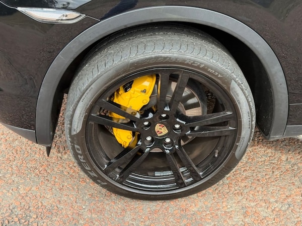 Used Porsche Cayenne 2010 for sale - 75665753: Photo 37